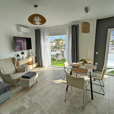 Malibu Park Apartments Sol 아데제 외부 사진