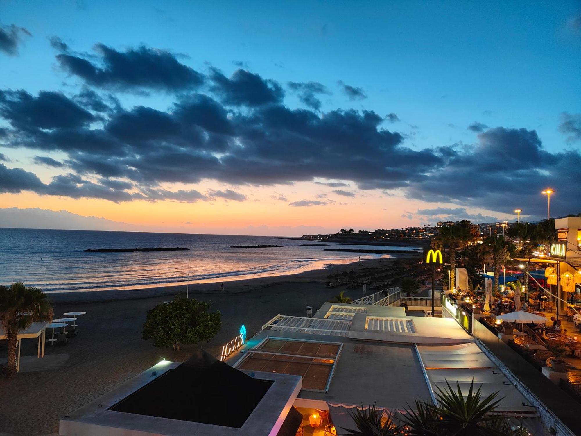 Malibu Park Apartments Sol 아데제 외부 사진