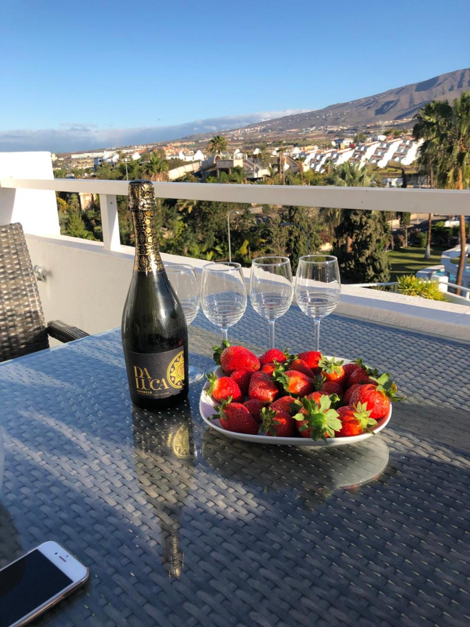 Malibu Park Apartments Sol 아데제 외부 사진